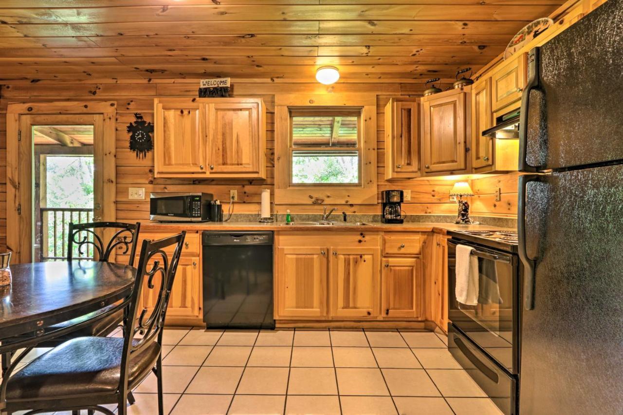 Cabin With Deck And Fireplace Less Than 3 Mi To Dollywood! Pigeon Forge Exterior foto
